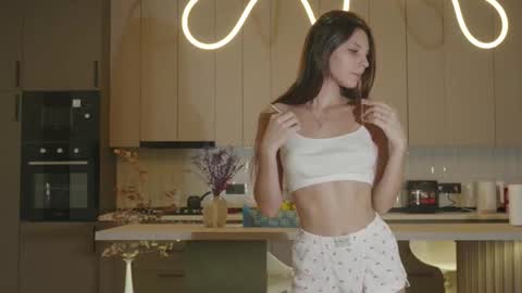 Snapshot of whisper_of_love chatting on 10.29.25 Naomi online show from 10.29.25