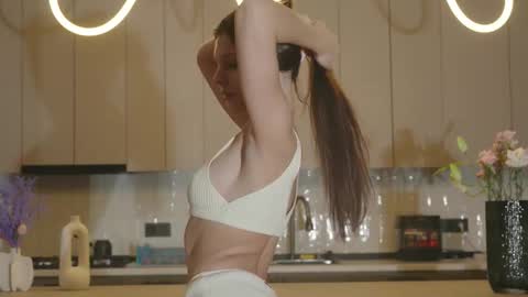 Snapshot of whisper_of_love chatting on 11.13.25 Naomi online show from 11.13.25