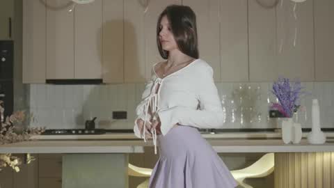 Snapshot of whisper_of_love chatting on 11.19.25 Naomi online show from 11.19.25