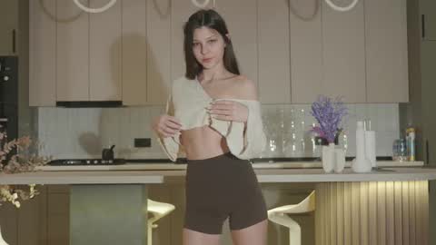 Snapshot of whisper_of_love chatting on 11.20.25 Naomi online show from 11.20.25