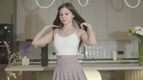 Snapshot of whisper_of_love chatting on 11.24.25 Naomi online show from 11.24.25