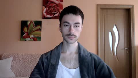 Tom online show from 04.10.26