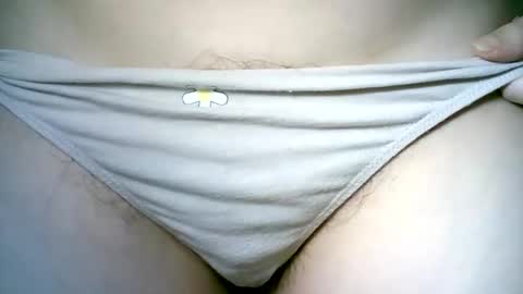 Snapshot of whiteapsara chatting on 01.10.26 Love online show from 01.10.26