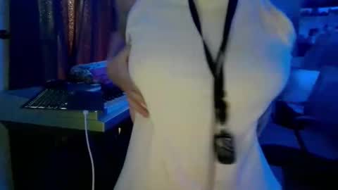 Snapshot of whitecupidrabbit chatting on 04.13.26 Cupid 3 online show from 04.13.26