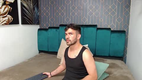 Dylan white online show from 02.10.25