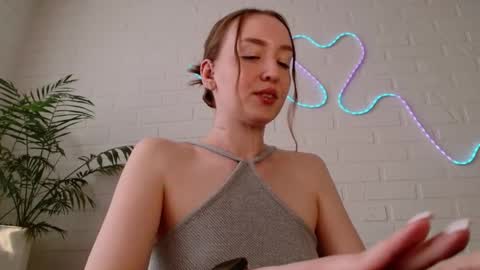 You wont find me here on Saturdays and Sundays  online show from 04.09.26