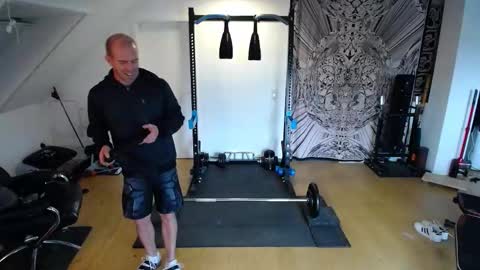 Snapshot of whiterabbit_86 chatting on 09.12.25 whiterabbit_86 online show from 09.12.25