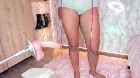 whitneyyfox online show from 02.03.26