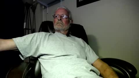 whofcares2 online show from 04.10.26