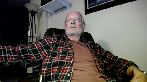 whofcares2 online show from 05.04.26