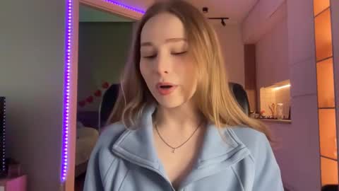 Alisa online show from 12.08.24