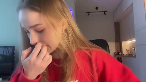 Alisa online show from 01.08.25