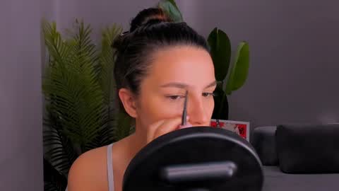 Snapshot of whoislulu chatting on 12.14.24 whoislulu online show from 12.14.24