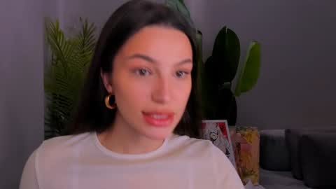 Snapshot of whoislulu chatting on 12.23.24 whoislulu online show from 12.23.24