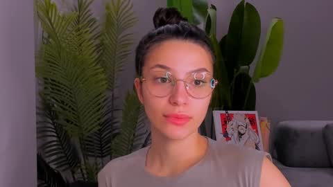 Snapshot of whoislulu chatting on 12.31.24 whoislulu online show from 12.31.24