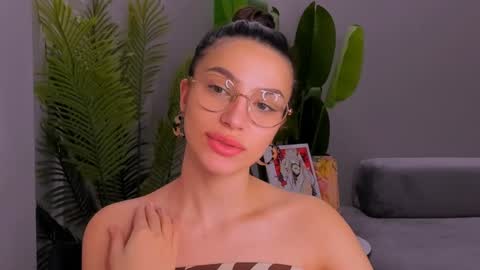 Snapshot of whoislulu chatting on 01.29.25 whoislulu online show from 01.29.25