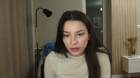 Snapshot of whoislulu chatting on 03.01.25 whoislulu online show from 03.01.25