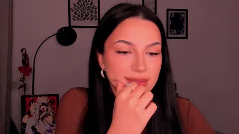 Snapshot of whoislulu chatting on 09.20.25 whoislulu online show from 09.20.25