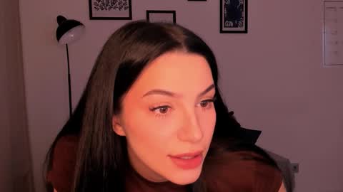 Snapshot of whoislulu chatting on 10.24.25 whoislulu online show from 10.24.25