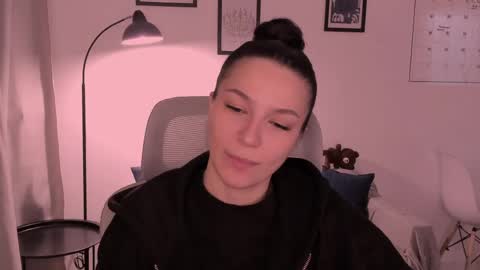 whoislulu online show from 04.03.26