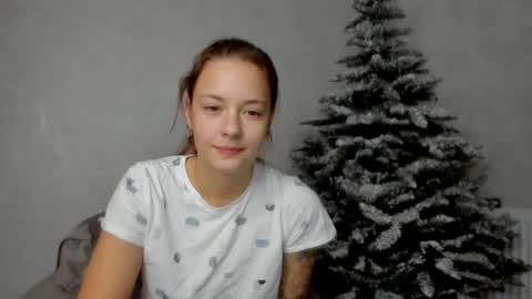 Snapshot of why_again_me chatting on 12.13.24 Veronica online show from 12.13.24