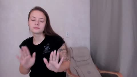 Snapshot of why_again_me chatting on 02.02.25 Veronica online show from 02.02.25