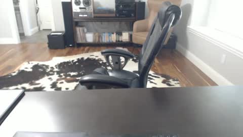 Snapshot of whyjonnie chatting on 10.01.25 Why Jonnie online show from 10.01.25