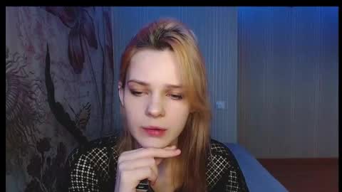 Snapshot of wicky_hey chatting on 03.02.26 Victoria online show from 03.02.26