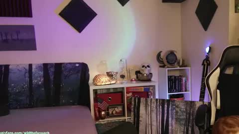 Snapshot of widthofapeach chatting on 11.08.25 Gretchen Jimmy online show from 11.08.25