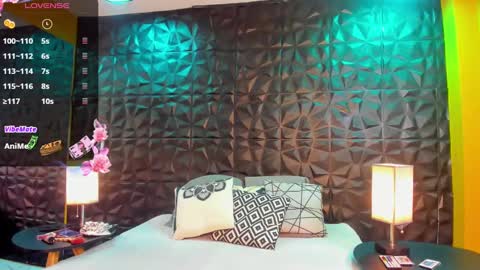 Snapshot of wife_mature chatting on 12.16.24 sussy online show from 12.16.24