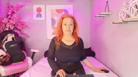 Snapshot of wife_mature chatting on 05.05.26 sussy online show from 05.05.26