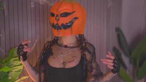 Audrey online show from 10.31.25