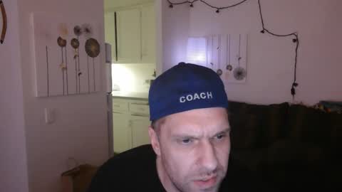 Snapshot of wild_otters chatting on 10.14.25 Wi1d Ott3r online show from 10.14.25