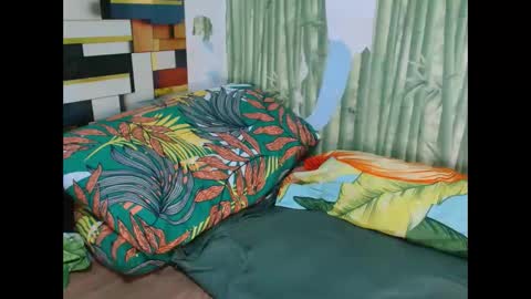 Snapshot of wild_pamela chatting on 11.13.25 loving trans Pamela online show from 11.13.25