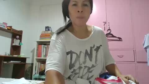 Snapshot of wildbrownchick69 chatting on 01.19.25 WildChick online show from 01.19.25