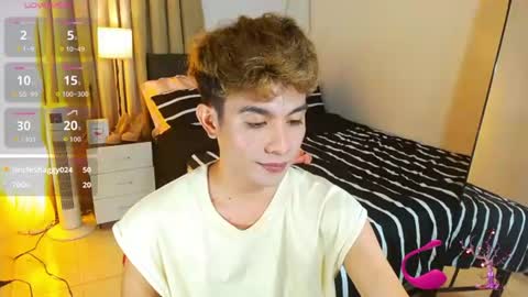 Snapshot of wildesttwinky chatting on 07.28.26 Arvie Rubio online show from 07.28.26