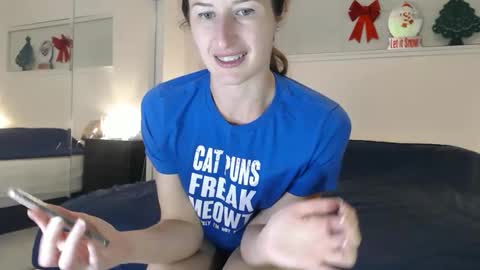 WildRose L - check my Pinned tweet if you dont see me online within 5 minutes after Ive sent email notifications online show from 01.19.26