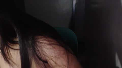 Snapshot of wildsexpussy69 chatting on 10.16.25 wildsexpussy69 online show from 10.16.25