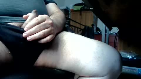 Willy online show from 10.26.25