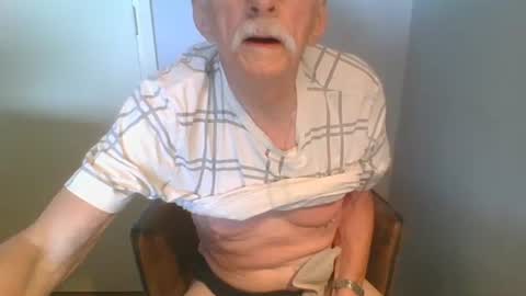 Snapshot of willem77779 chatting on 06.15.26 willem77779 online show from 06.15.26