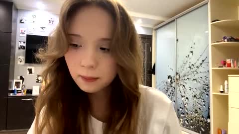 Snapshot of willenasow chatting on 02.22.26 Olivia online show from 02.22.26