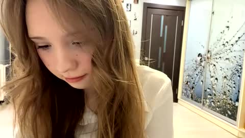 Olivia online show from 03.08.26