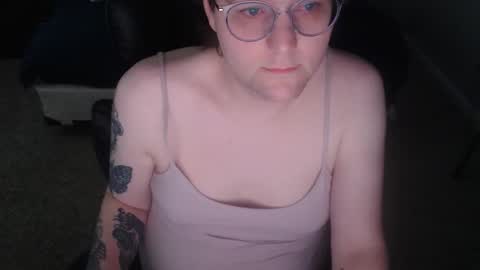 Snapshot of willh8967 chatting on 05.31.26 LunaSweet online show from 05.31.26