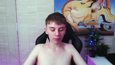 Snapshot of william_ross chatting on 12.27.24 will online show from 12.27.24