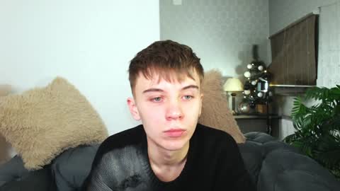 Snapshot of william_ross chatting on 12.27.24 will online show from 12.27.24