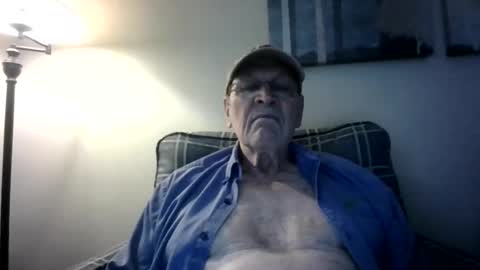 Snapshot of willnedoher chatting on 02.12.25 Willhedoher online show from 02.12.25