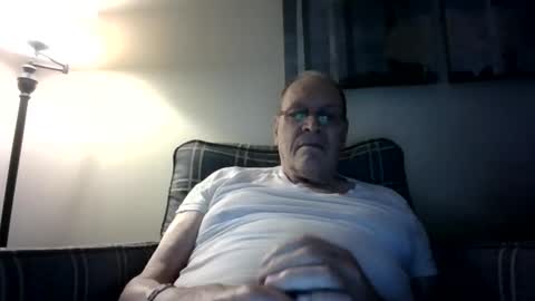 Snapshot of willnedoher chatting on 09.21.25 Willhedoher online show from 09.21.25