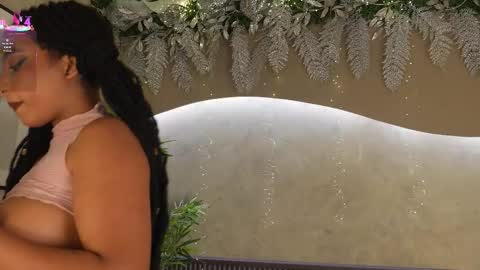 Ms Willow online show from 12.04.25