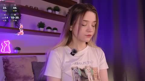 Snapshot of wilonebute chatting on 07.05.26 Mary online show from 07.05.26