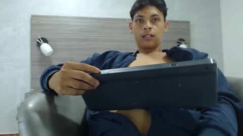 Wiltom online show from 11.11.25